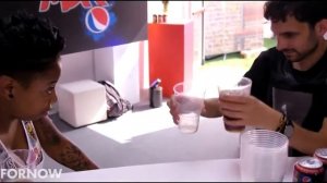 Динамо - невероятный фокус с чаем! Обучение Dynamo Magician
