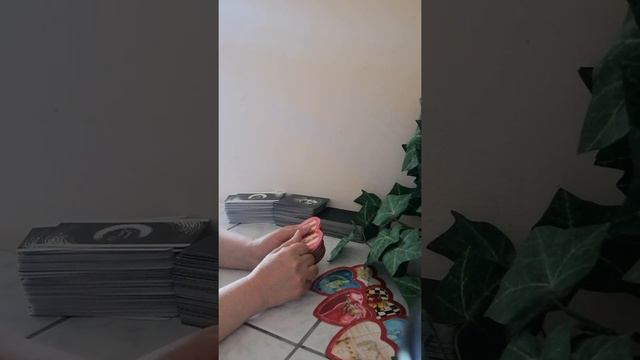 Козерог. Любовь, отношения. Май. Расклад  гадание онлайн на таро Сердца.