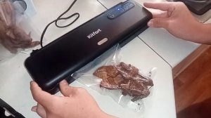 Вакуумировал перепелиное мясо! Обзор вакууматора Kitfort KT-1509-1