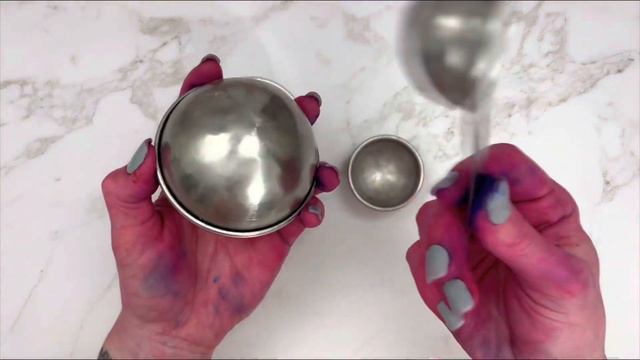 Bath Bomb Basics for Beginners! SIMPLE RECIPE + Molding Tips! смотреть онлайн