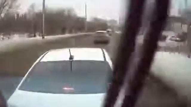 Дальнобойщик наказал учителя из Воронежа часть 1