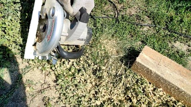 Что с чесноком? Не большой обзор дисковой пилы Интерскол ДП-165 1200, делаем лестницу смотреть онлайн