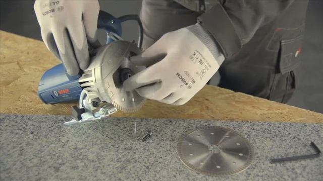 Bosch Diamond Tile Cutter | Bosch GDC 125 Professional смотреть онлайн