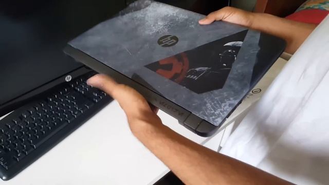 HP Star Wars Special Edition Laptop: i5-6200U, 6GB DDR3, 1TB HDD, 15.6" 1080p, Win 10 Unboxing смотреть онлайн