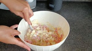 ГОТОВЛЮ КАЖДЫЙ ДЕНЬ! БОМБИЧЕСКИЕ КОТЛЕТЫ из колбасы и сыра! Очень вкусно и сытно!