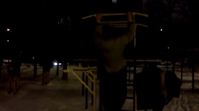 Подтягивания зимой смотреть онлайн