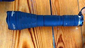 Топовый фонарик Armytek Predator Pro