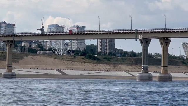 WALKING WITH MY WIFE IN VOLGOGRAD (STALINGRAD) смотреть онлайн