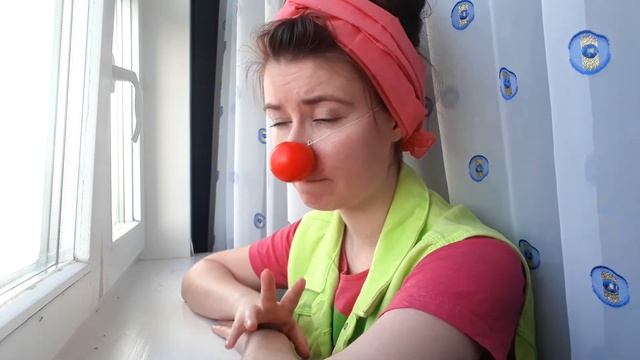 Вот шагает гражданин...