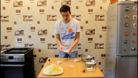 Хачапури: хачапури-мегрули и хачапури по-аджарски. Готовит Никита Сергеевич