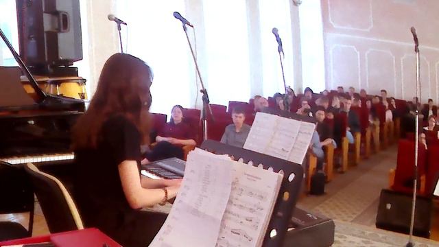 "Hello, Dolly" (Дж.Херман), Ансамбль 4 к. МИЭ СККИ п/у В.Щербина, сол. М.Ковтун (тромбон), 27.05.2 смотреть онлайн