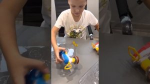 Распаковка! Увлекательная игрушка. Как правильно запускать инфинити надо.