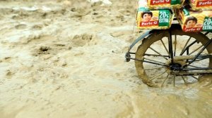 Велосипед везёт печеньки