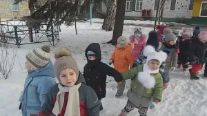 НАШ ДЕТСКИЙ САД. На прогулке в январе