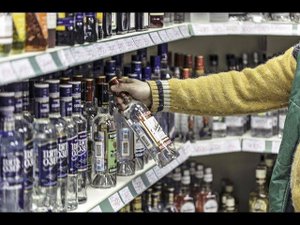 В Ульяновской области снят запрет на продажу крепкого алкоголя в выходные дни