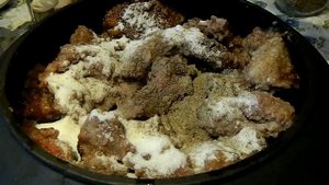 ВКУСНАЯ НЕЖНАЯ МЯГКАЯ ГОВЯДИНА В СОУСЕ МЯСО ТОМЛЕНОЕ В ДУХОВКЕ В ЧУГУНКЕ КАК ПРИГОТОВИТЬ РЕЦЕПТ