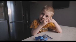 Пистолет трансформер, из пистолета может получиться робот трансформер.