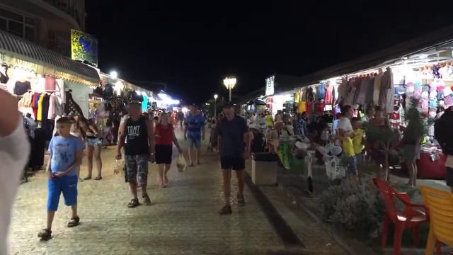 Витязево. Прогулка по Паралии, море, пляж, обзор цен (Папа Может)