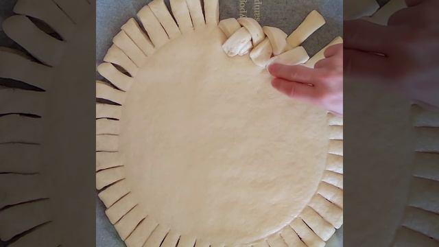 Пирог косичка с черничным вареньем. смотреть онлайн