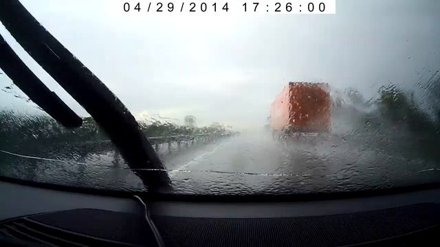 Опасный обгон. Шесть секунд вслепую смотреть онлайн