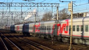 Электровоз ЭП20-001 с фирменным поездом №11 "Анапа - Москва"