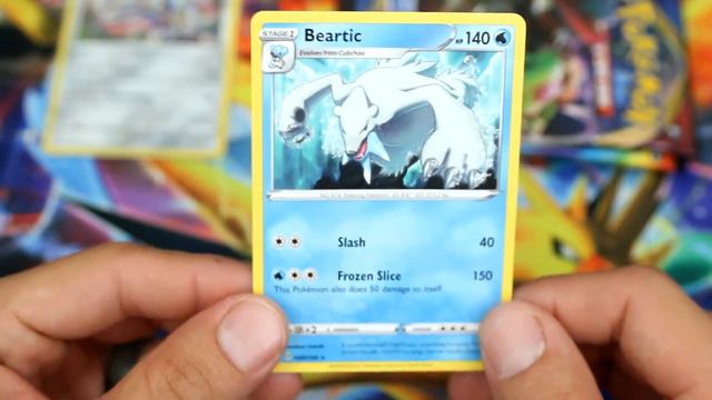 Opening a Pokémon True Steel Collection Box! смотреть онлайн