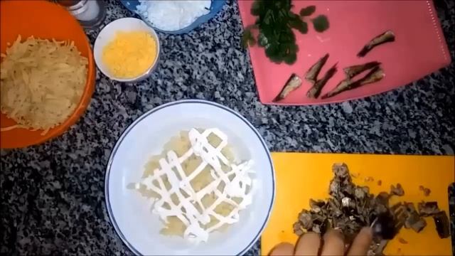 Салат рецепт Салат РЫБКИ в ПРУДУ салат со ШПРОТАМИ  салаты рецепты Домашний ресторан Juliaidea
