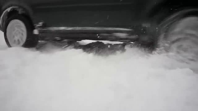 2011 Land Rover Freelander 2 - Snow and Fun смотреть онлайн