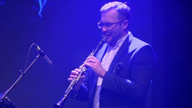 Astor Piazzolla | Libertango | Zagan Acoustic & Aga Brenzak смотреть онлайн