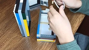 Смартфон из лего/iphone lego/лего самоделка айфон/как сделать телефон из лего/лего телефон + зарядк