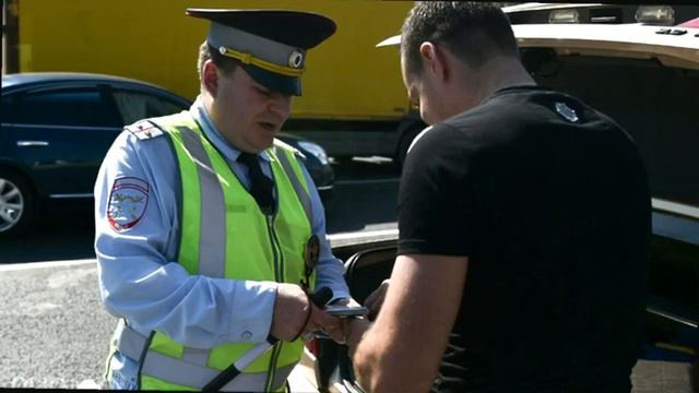 Эти Вещи обязательно должны быть в автомобиле по ПДД РФ и так чтобы ГИБДД водителю не выписали штра смотреть онлайн