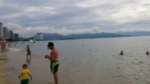 Грязь в море и на пляже,июль, Нячанг Вьетнам  Nha Trang