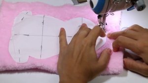 Игрушка зайчик своими руками | Как сшить простого зайца из ткани