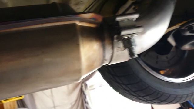 2004 Ford Mustang MACH 1 X-Pipe Installation смотреть онлайн