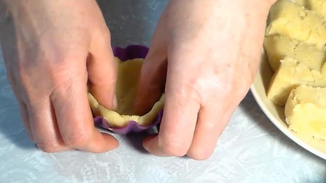 Корзинки со сливочным кремом. Из песочного теста смотреть онлайн