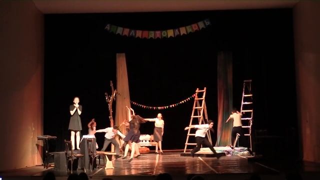 Юлия Зуева "Хорошо быть молодым" Юнна Мориц смотреть онлайн