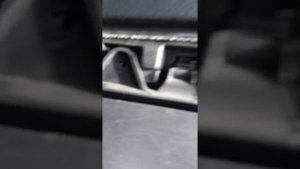 Замена салонного фильтра Mitsubishi Pajero 4