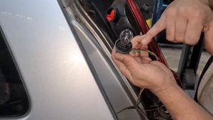 how to change stop lamp on Ford Fiesta mk5 #taillight