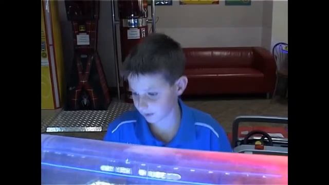 Аттракцион 'Настольный баскетбол 1' смотреть онлайн