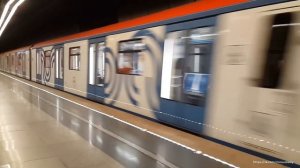 Поезда "Москва" и Еж3/Ем-508Т на станции "Жулебино"