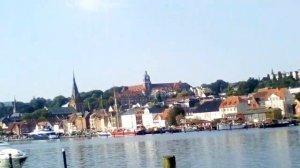 Город Фленсбург. Север Германии. Залив Балтийского моря.
