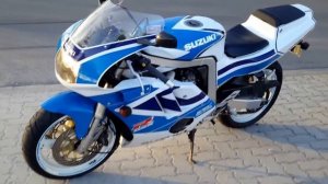 Suzuki GSXR 400 SP 2 walk around GSX-R 400 gk76