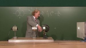 Поляризация естественного света при отражении от диэлектрика