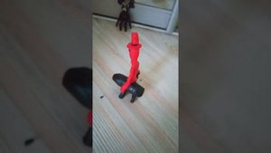 творение Тревора Хендерсона детектив подумал что день 17 это лошадь ? ???