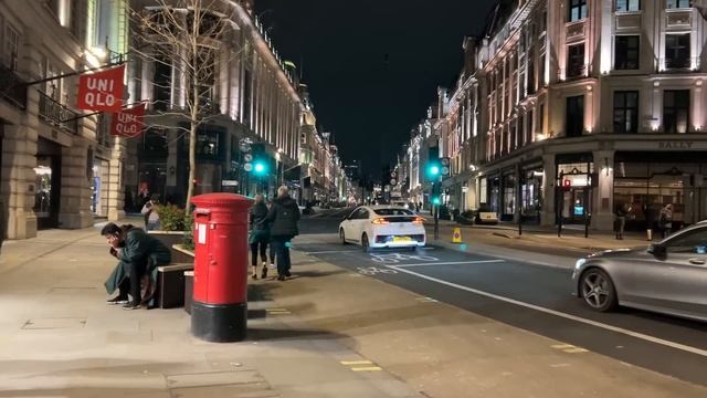 London City Tour, Exploring Central London Streets After Sunest. London Walking Tour