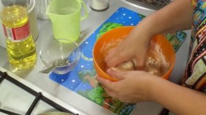 Сырники из творожной массы с изюмом/ Curd pancakes