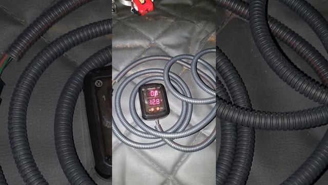 Установка второго акб через реле развязки УРА-400. смотреть онлайн