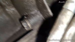 Очистка крестовины рулевого вала Audi A4 B8 если тяжело крутится или закусывает руль