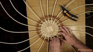 Как сплести панно "Ромашка" из лозы, ивового прута.