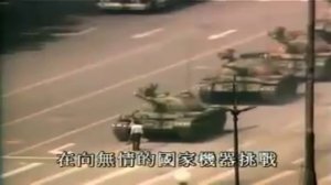 Tankový muž - Tank Man Tiananmen Square 1989